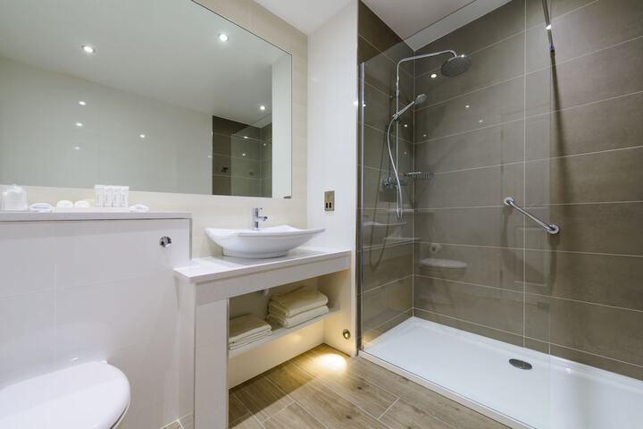 Bath Photo