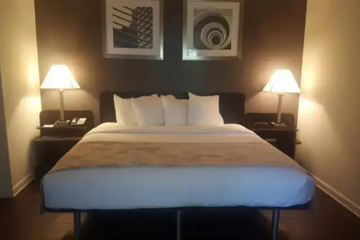 Room 2 of 14