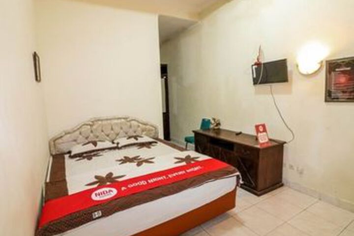 Room 42 of 79