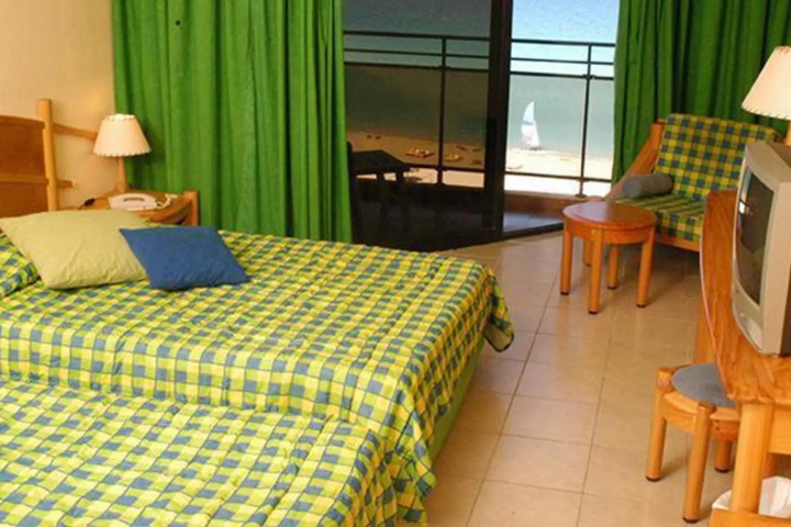 Room 2 of 19