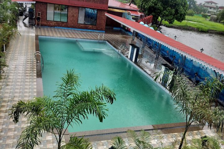 Pool 26 of 42
