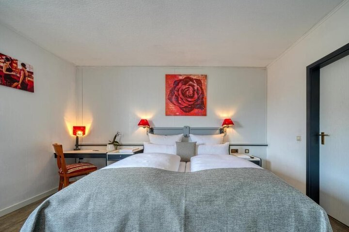 Room 17 of 57