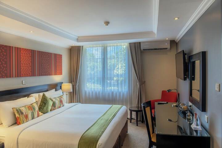 Room 34 of 120