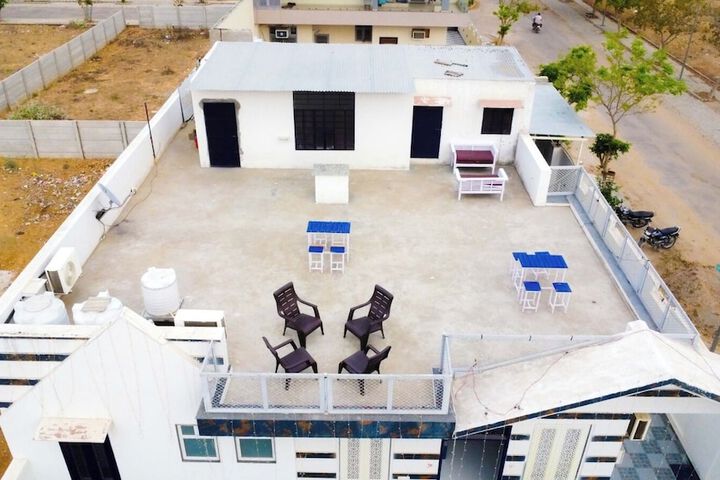 Terrace/Patio 4 of 9