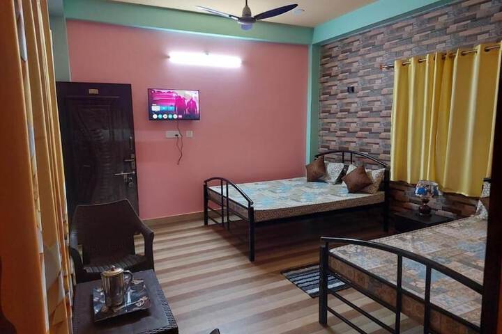 Room 10 of 25