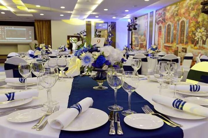 Dining 86 of 123