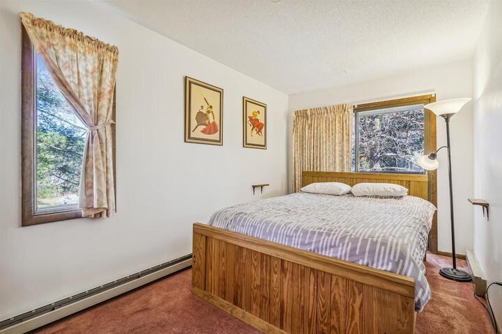 Room 8 of 37