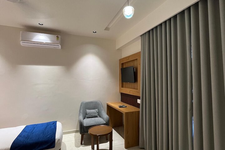 Room 4 of 21