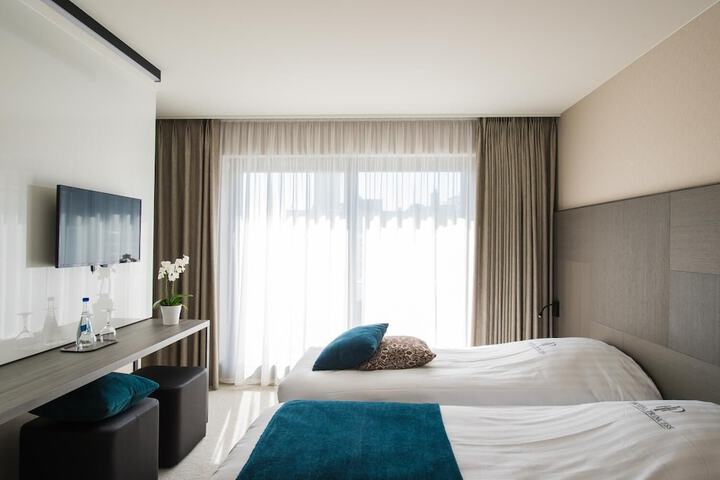 Room 14 of 50