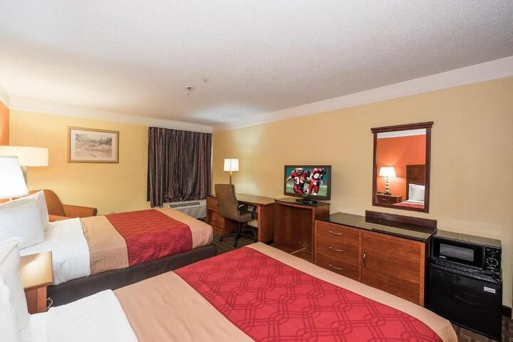 Room 4 of 15