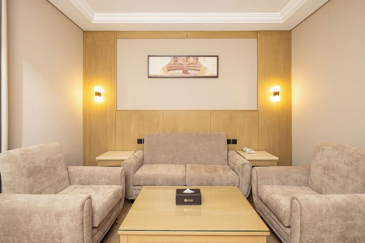 Room 67 of 181