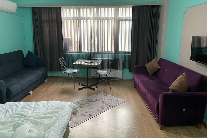 Room 2 of 5