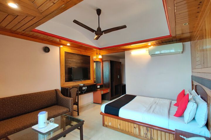 Room 44 of 125