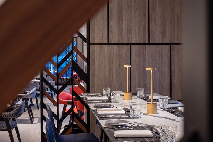 Dining 70 of 103