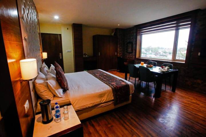 Room 31 of 47