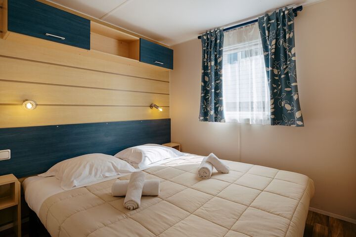 Room 7 of 65