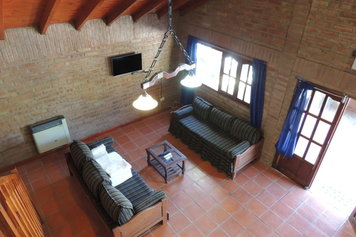 Room 8 of 17