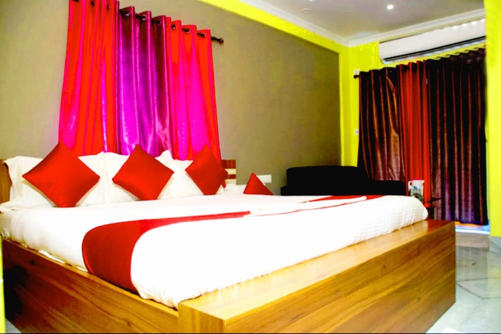Room 3 of 7