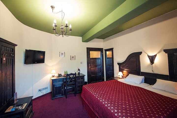 Room 5 of 59