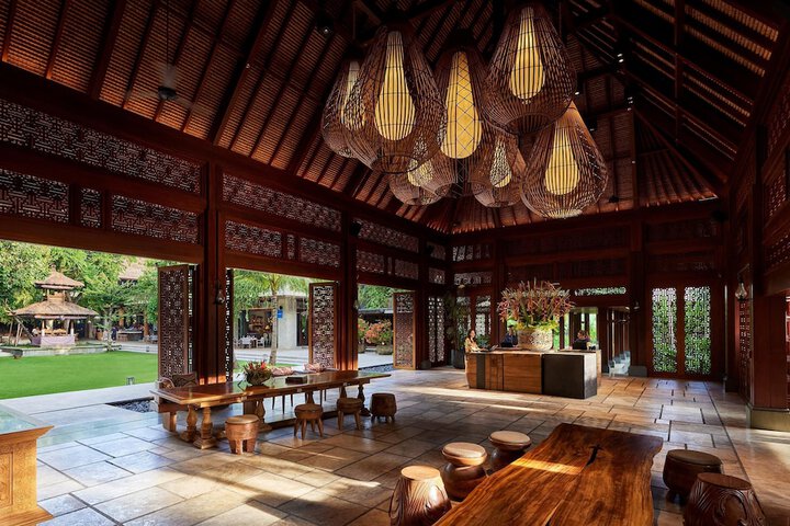 Lobby Entry
