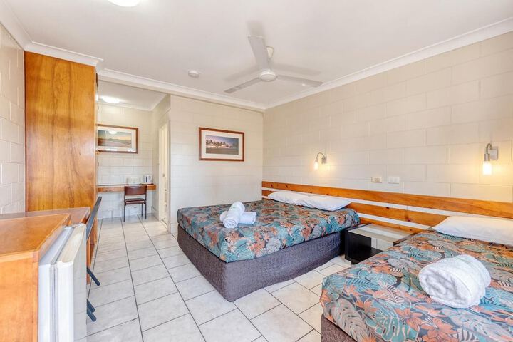 Room 9 of 53