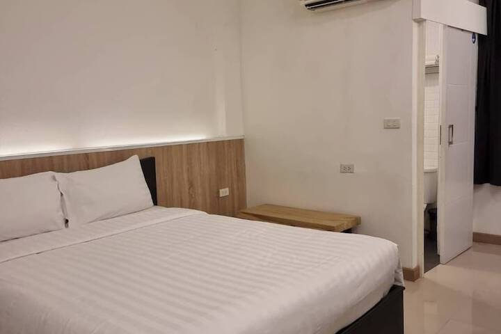 Room 22 of 44