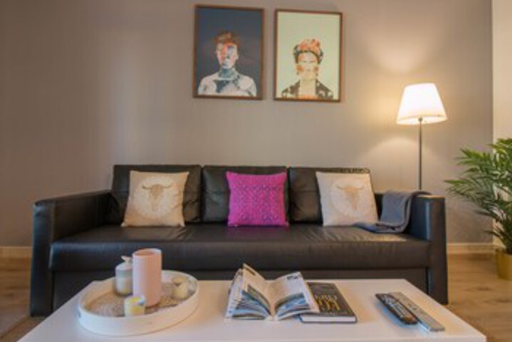 Room 12 of 21