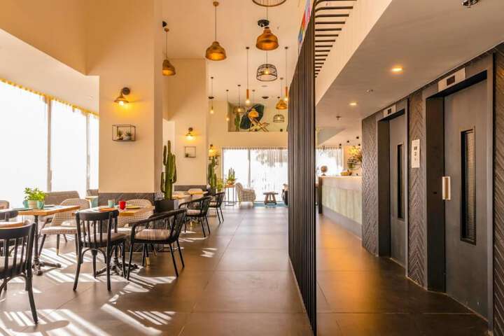 Guest Lobby