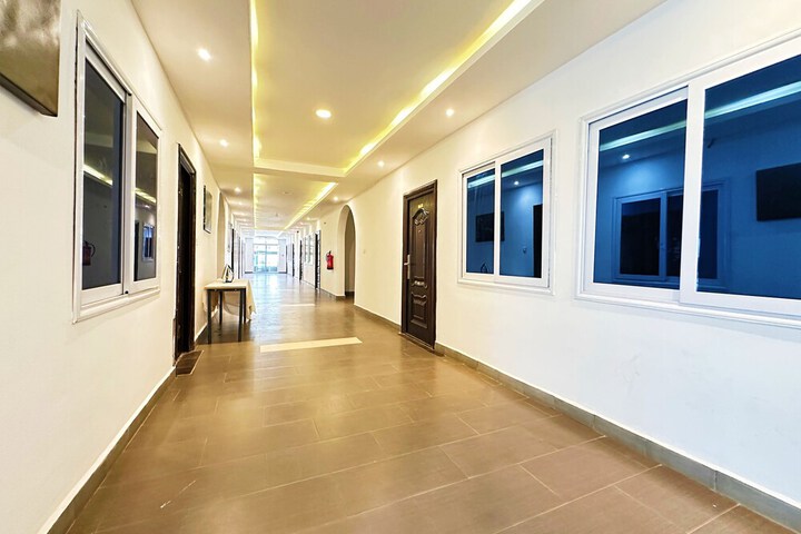 Ballroom/Hall 39 of 46