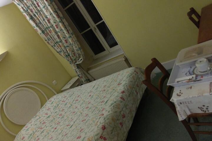 Room 15 of 43