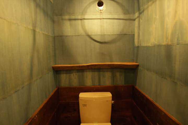 Room 24 of 42