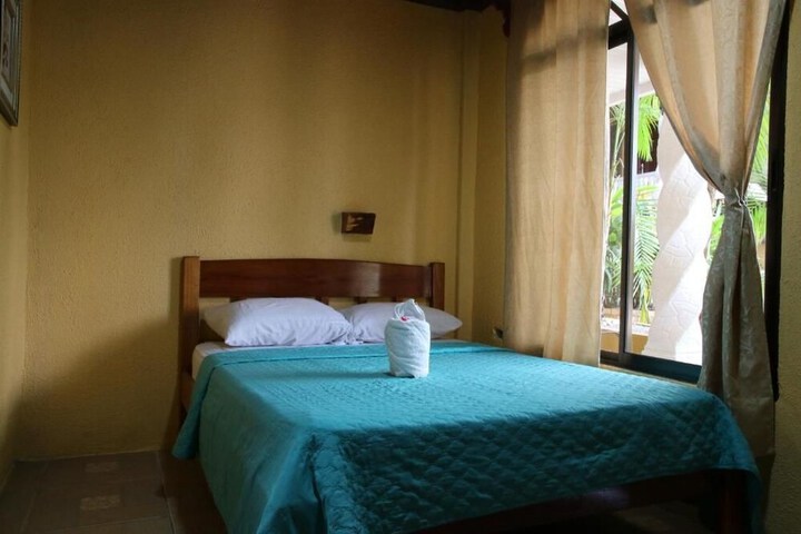 Room 15 of 68
