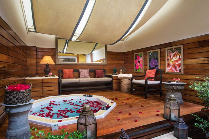 Relaxing Spa