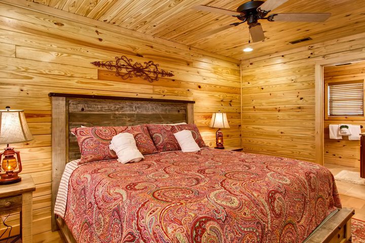 Room 4 of 27