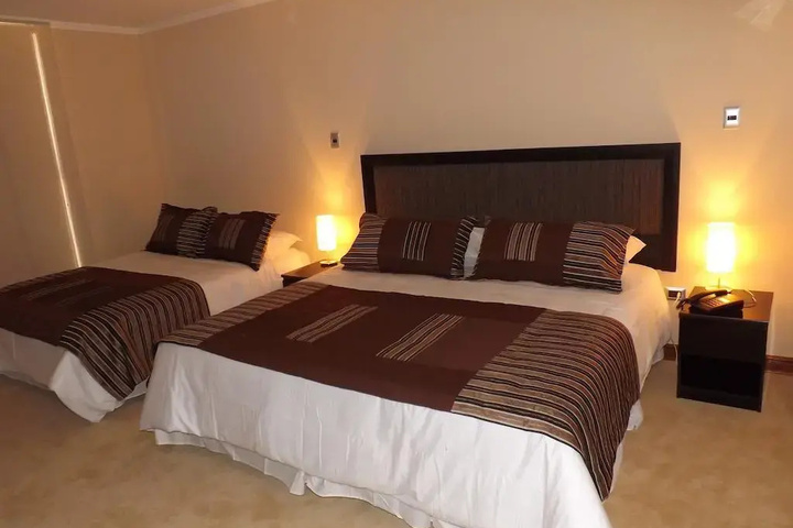 Room 4 of 20