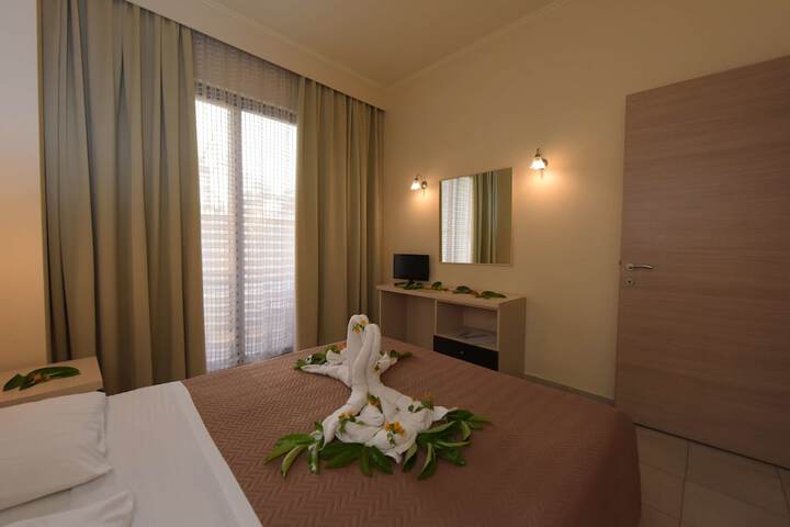 Room 8 of 55