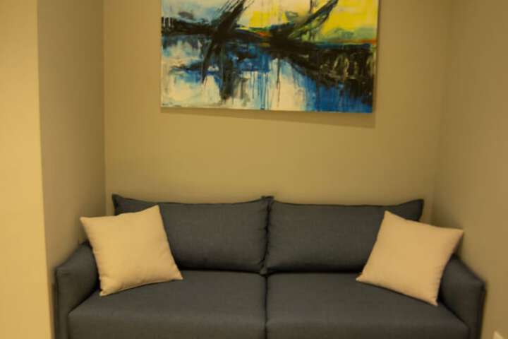 Room 34 of 253