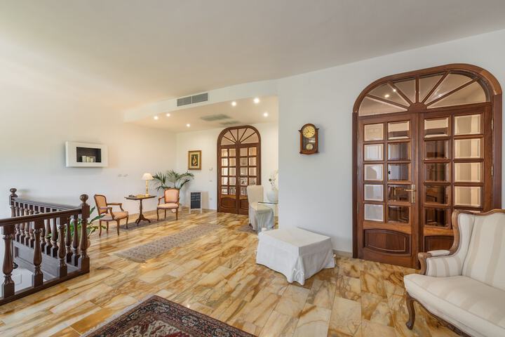 Lobby Entry