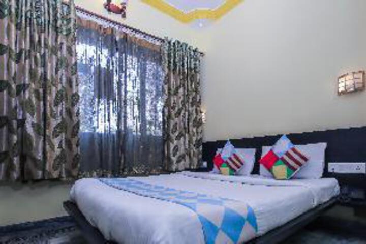 Room 4 of 23