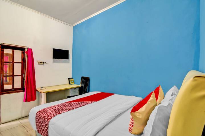 Room 15 of 33