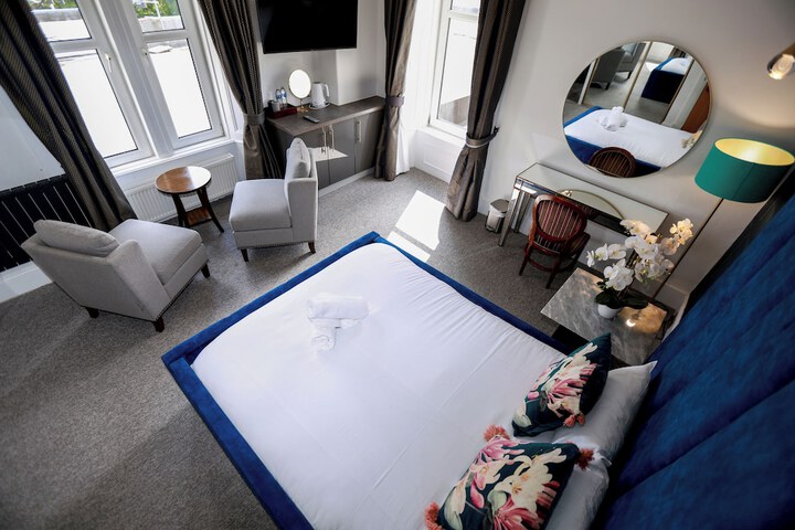 Room 21 of 33