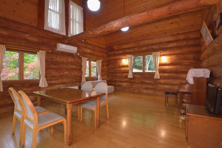Room 16 of 49