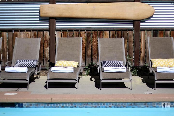 Pool 20 of 26