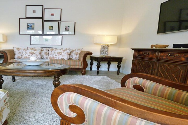 Hotel Interior 3 of 31