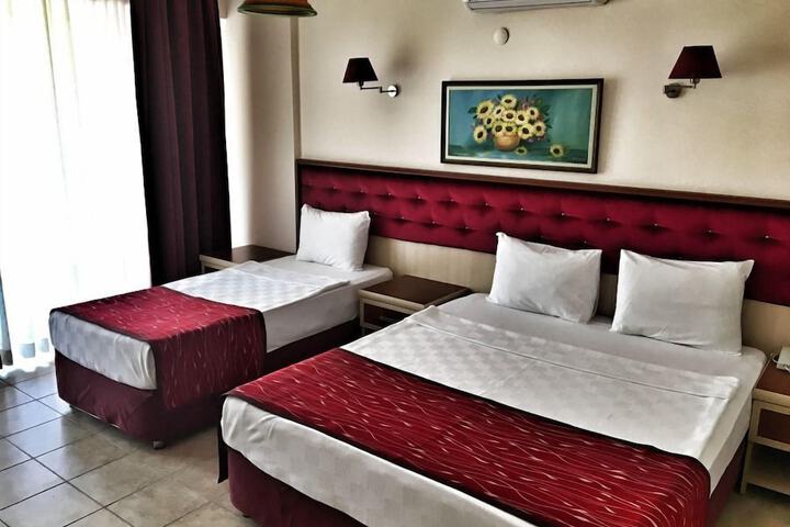 Room 16 of 27