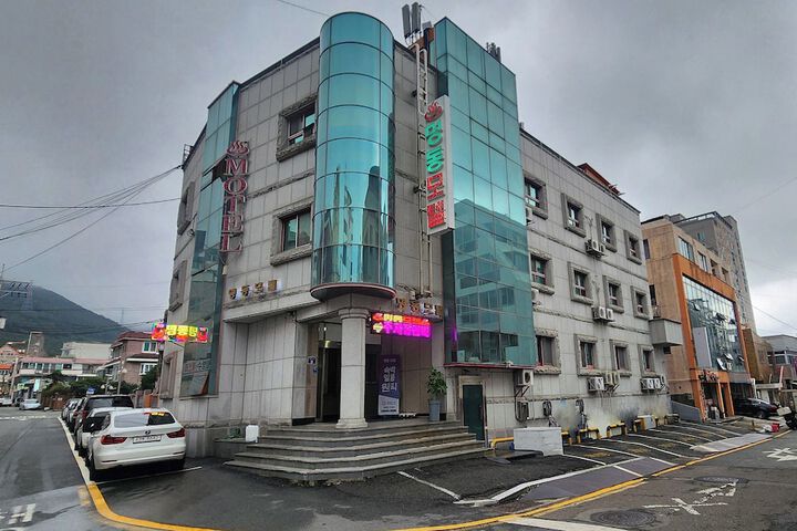 Myeongdong Motel