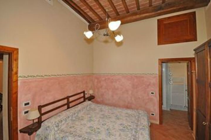 Room 15 of 51