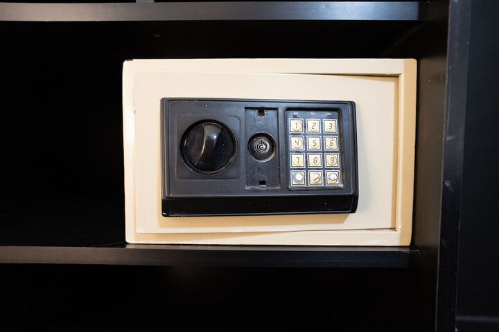 Room 20 of 49