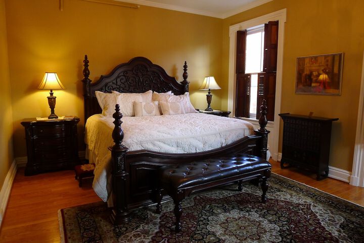 Room 10 of 64