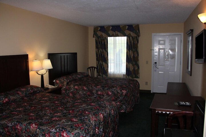 Double Bed (1 of 3)